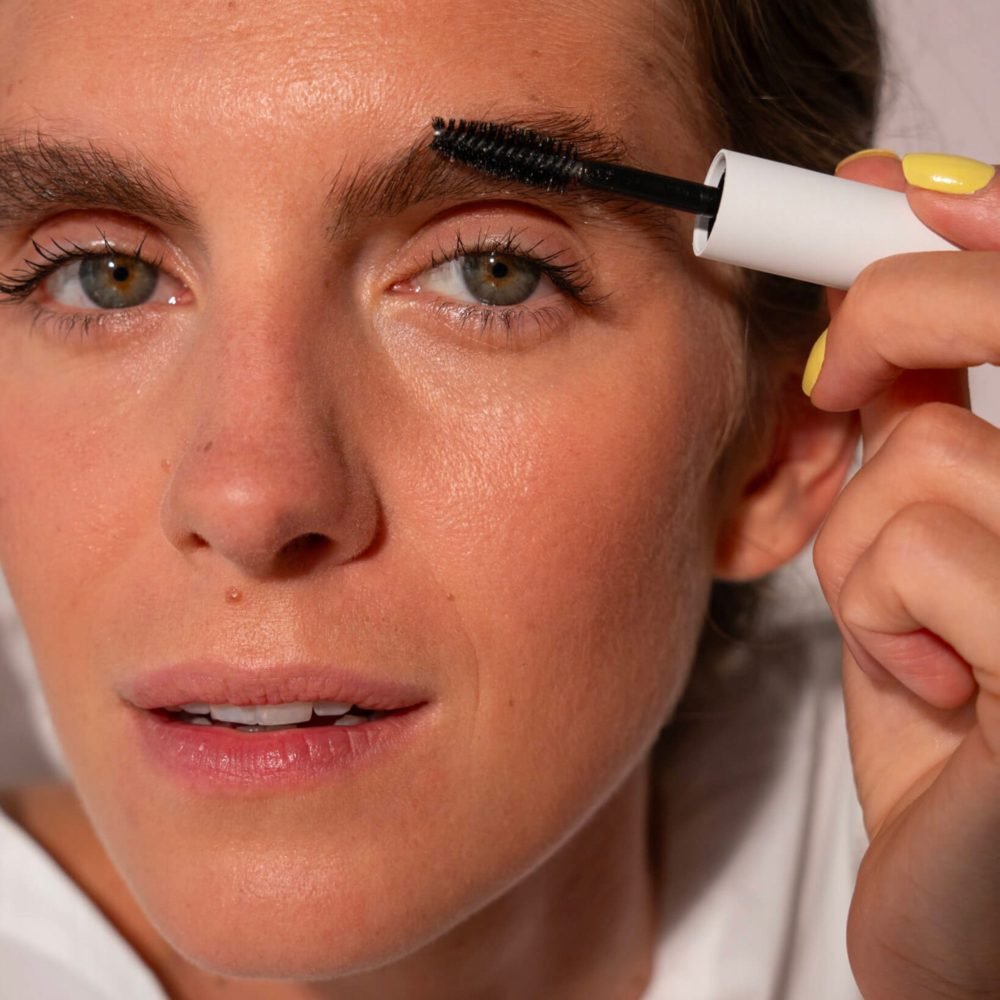 Brow Fixing Gel - Image 2